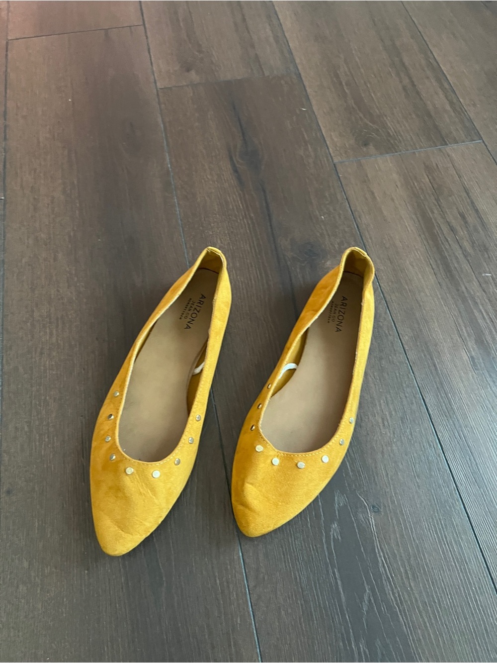 Arizona Jean Company Yellow Studded Pointed Flats